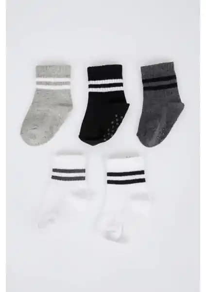 DeFacto Erkek Bebek Kaydırmaz Tabanlı 5'li Uzun Çorap Seti Güvenlik ve Konfor Sunar