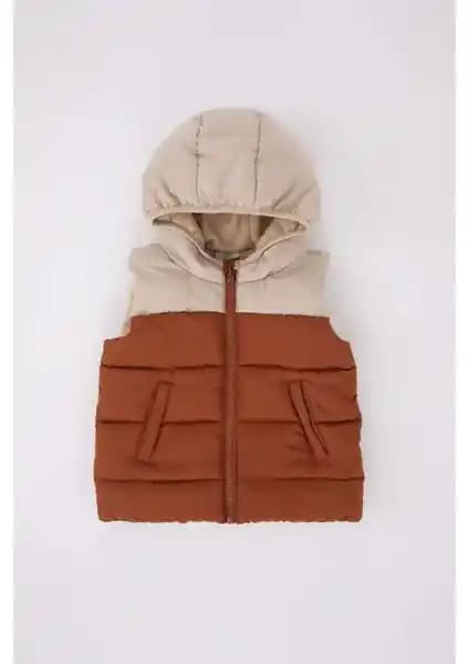 DeFacto Erkek Bebek Su İtici Kapüşon Polar Astarlı Şişme Yelek: Sıcak ve Fonksiyonel Kış Giyim Seçeneği