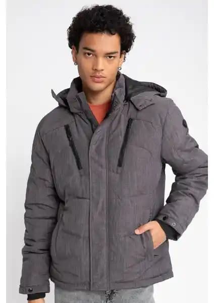 DeFacto Isı Yalıtımlı Şişme Mont: Kış Aylarının En Güçlü Koruyucu ve Şık Seçeneği