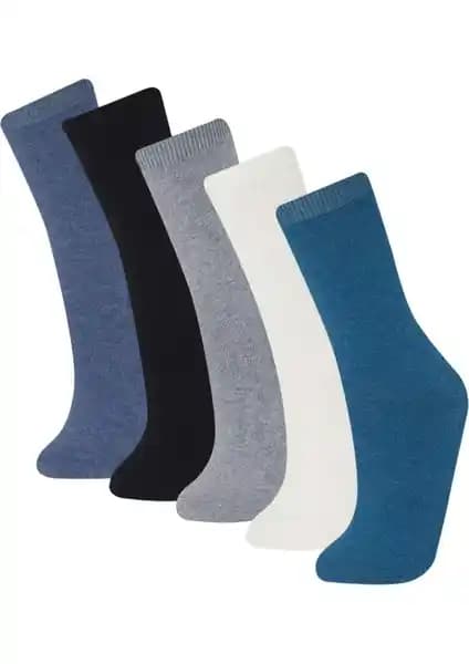 DeFacto Kadın 5'li Uzun Çorap Seti Şıklık ve Konforu Bir Arada Sunar