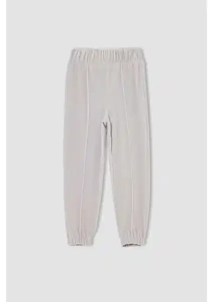 DeFacto Kız Çocuk Relax Fit Jogger Eşofman Kadife Kumaş Konfor ve Şıklık