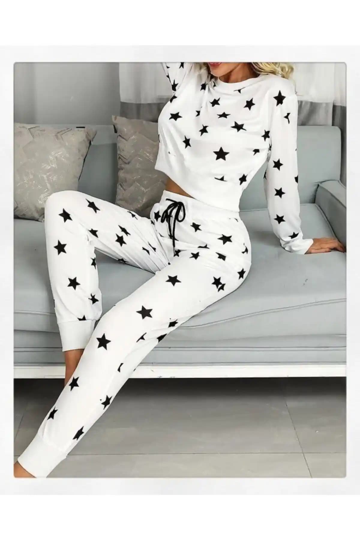 Diffet Beyaz Yıldızlı Pijama Seti: Şıklık ve Rahatlık Sunan Kadınlar İçin Ürün