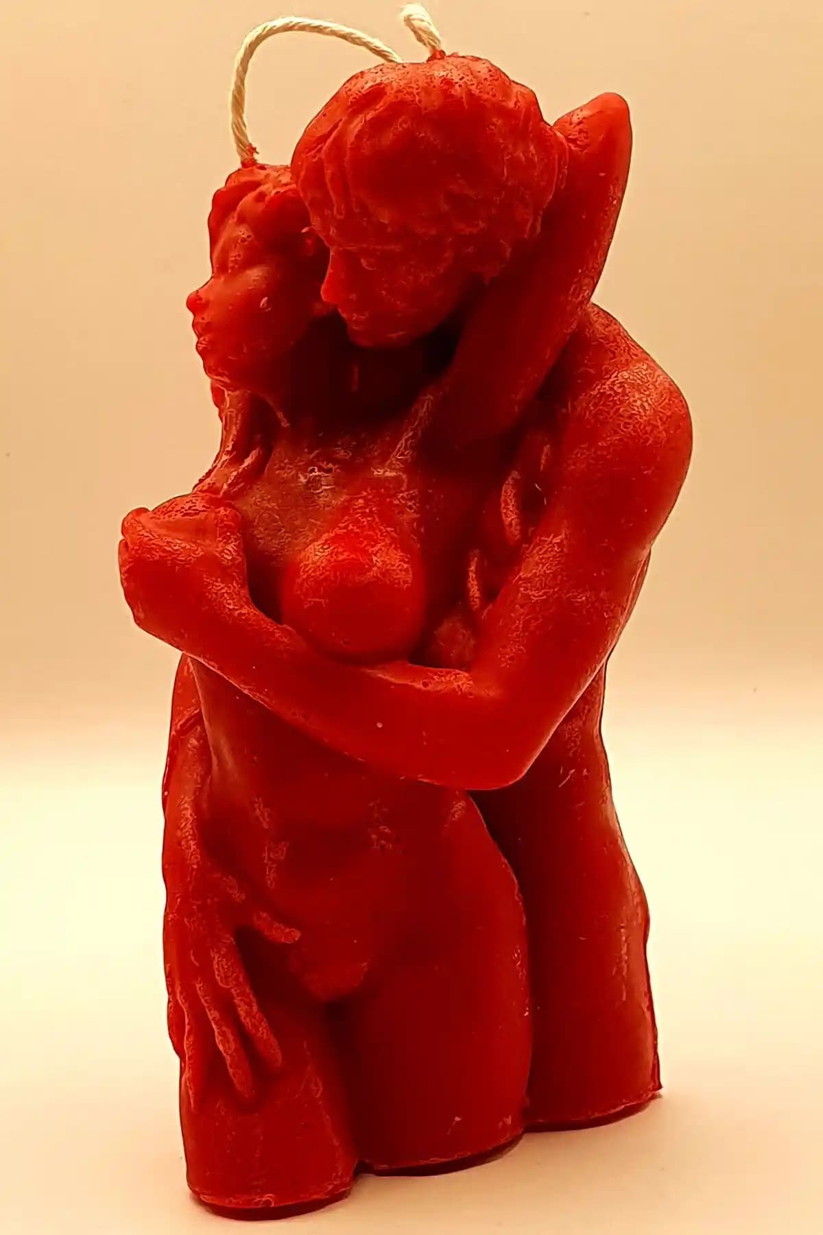 Fantastik Sanat Atölyesi'nin Dekoratif ve Kokulu Mumleri: Estetik ve Uzun Süreli Yanma Özelliğiyle Öne Çıkar