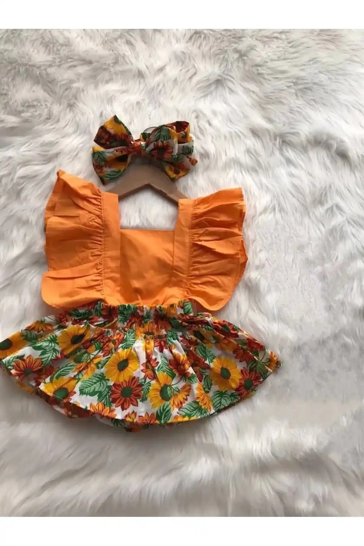 Genel Markalar Mandalina Baskılı Bebek Takımı Yüksek Kalite ve Konfor Sunar