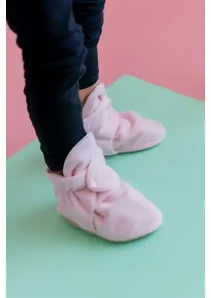 Güvenli ve Konforlu Bebek Pandufları Kaydırmaz Taban ve Pamuk Astarlı Tasarım