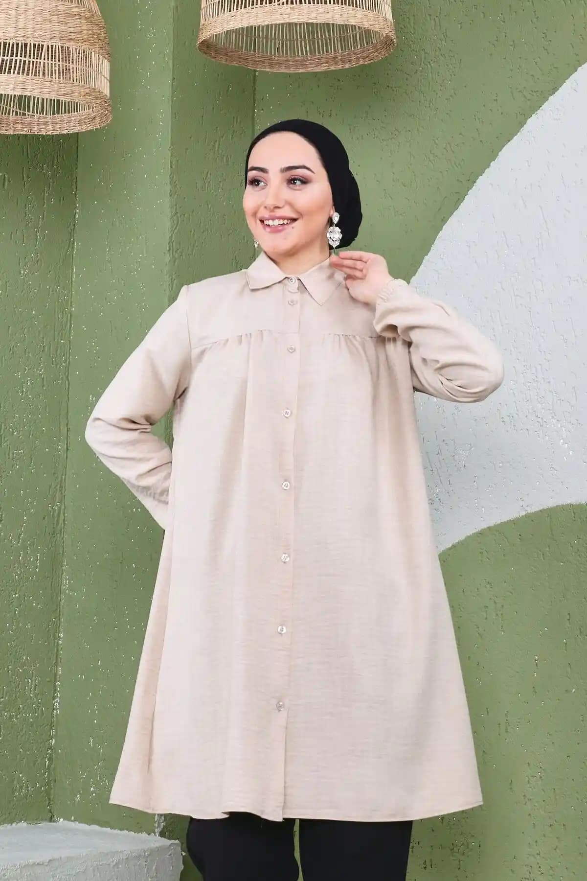 Kadın Büzgülü Kollu Lastikli Keten Tunik Gömlek Modern ve Rahat Tasarım