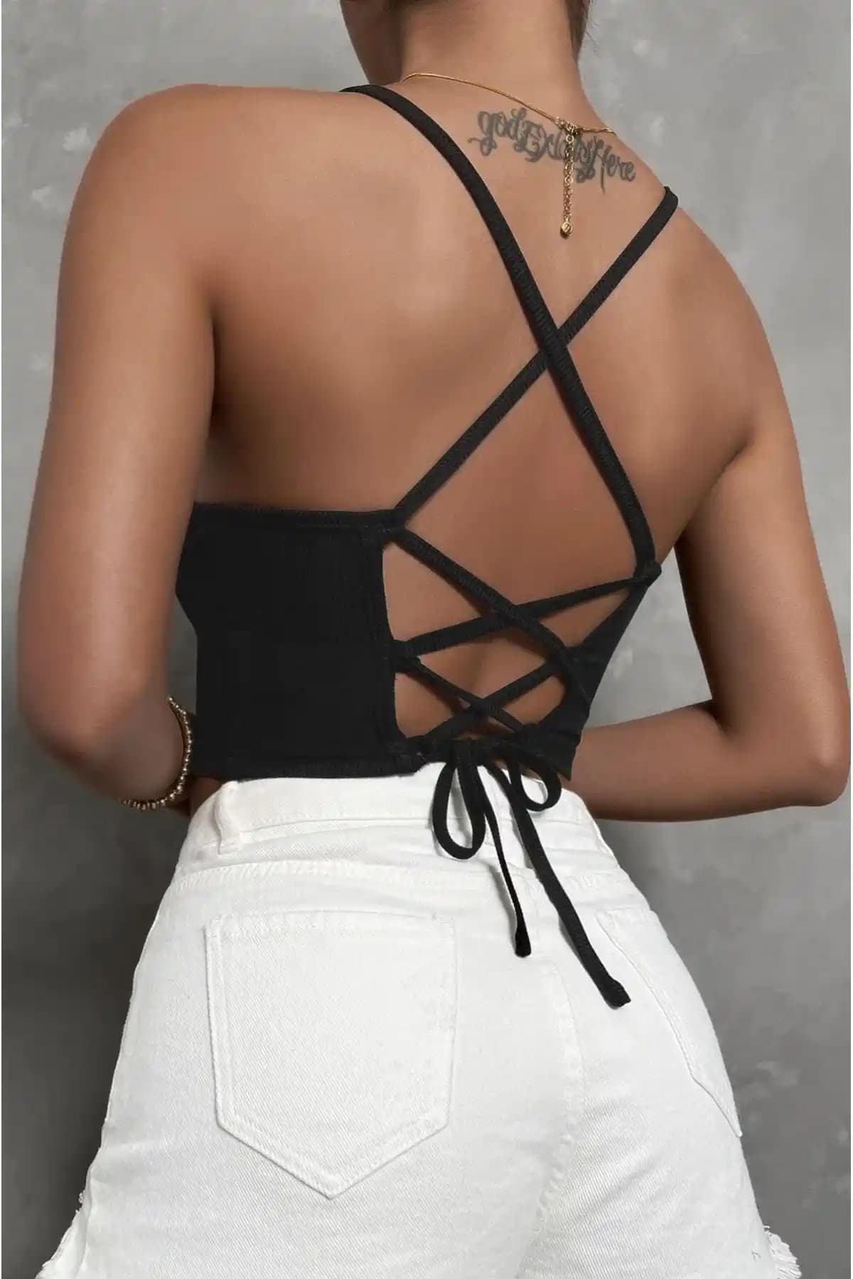 Kadın Siyah Kaşkorse Crop Bluz Modern ve Çok Yönlü Giyim Parçası