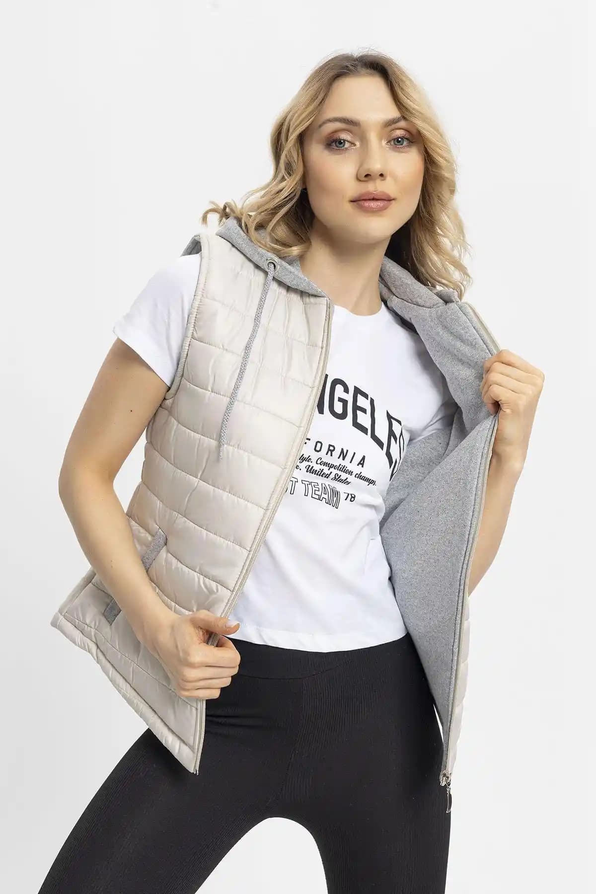 Kadınlar İçin Şimal Penye Kapüşonlu Şişme Yelek Modern Tasarım ve Konfor Sunar