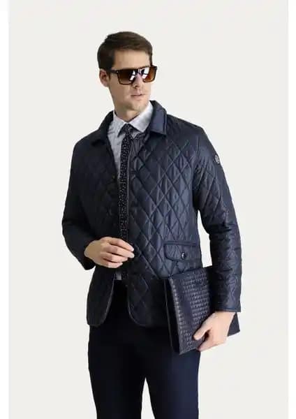 Kiğılı Kapitone Mont: Modern Tasarım ve Dayanıklı Malzeme ile Şıklık ve Fonksiyonellik