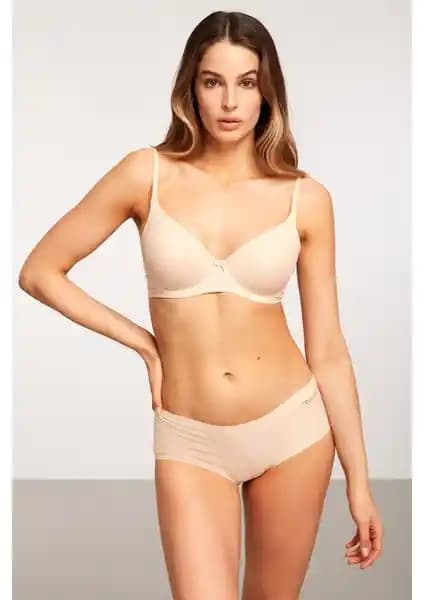 Kom Dorina Sütyen Ten: Günlük Konfor ve Şıklık Sunan Modern İç Giyim Seçeneği