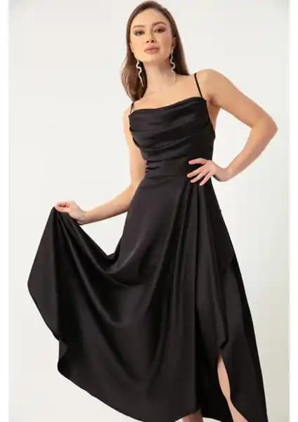 Lafaba Siyah Volanlı Yırtmaçlı Saten Midi Abiye Kadınlar İçin Şık ve Zarif Tasarım