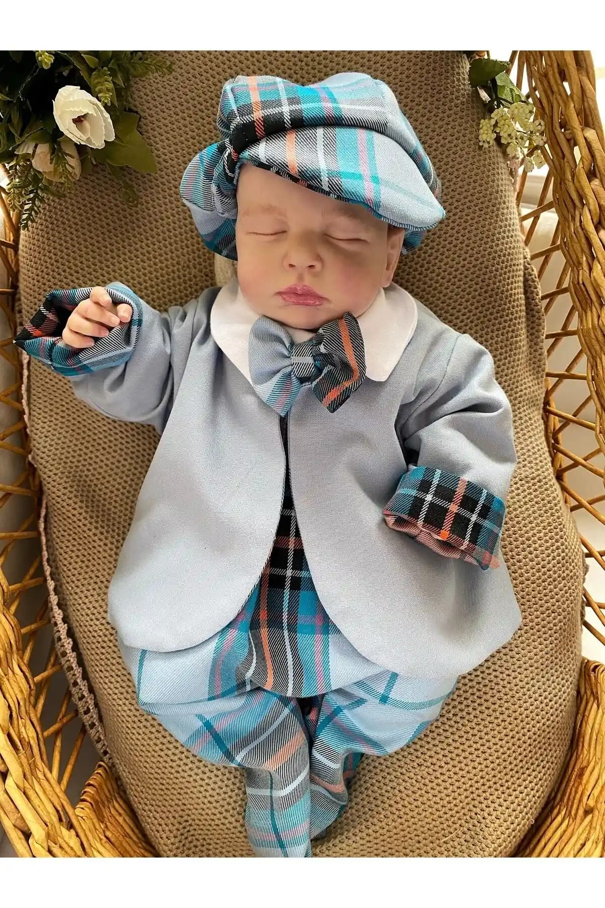 Mama Miel Bebek Takımı: Konfor ve Şıklığı Bir Arada Sunan Yüksek Kaliteli Bebek Giyim Ürünü