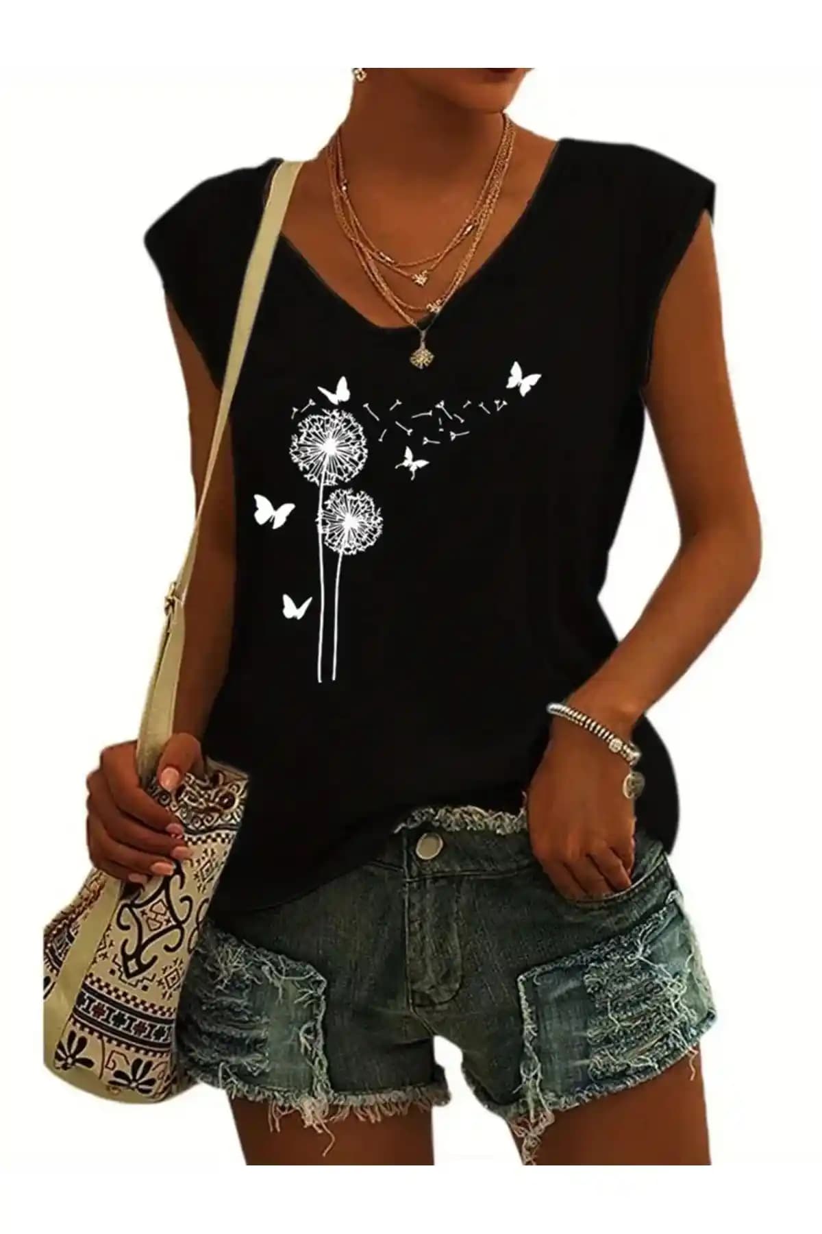 Mercoledi Kadın V Yaka Kolsuz Oversize Tişört Modern ve Rahat Tasarım