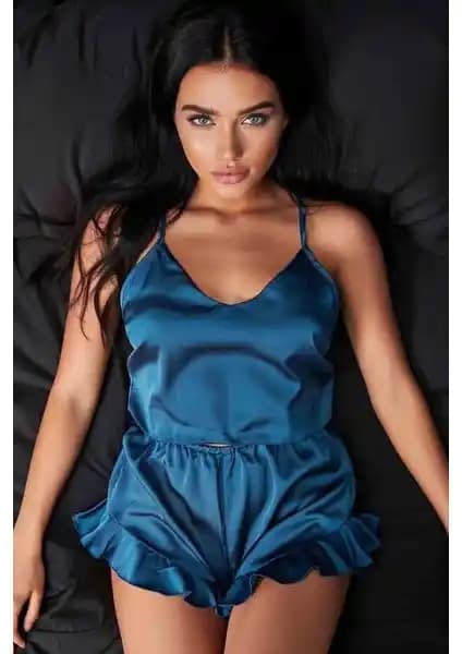 Merry See Mavi Saten Şortlu Pijama Takımı Kadınlar İçin Şıklık ve Konfor Bir Arada