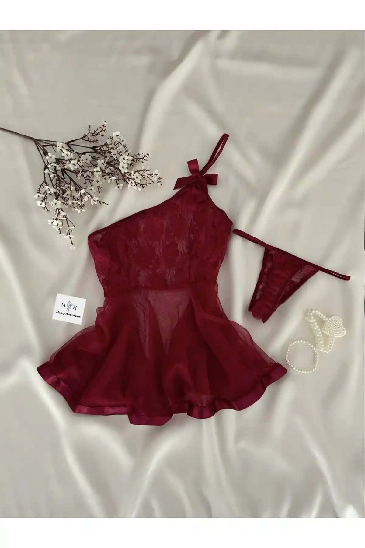 MH Moony Fire Seksi Ekstra Mini Gecelik Seti: Şıklık ve Konfor Bir Arada Sunan Modern Tasarım