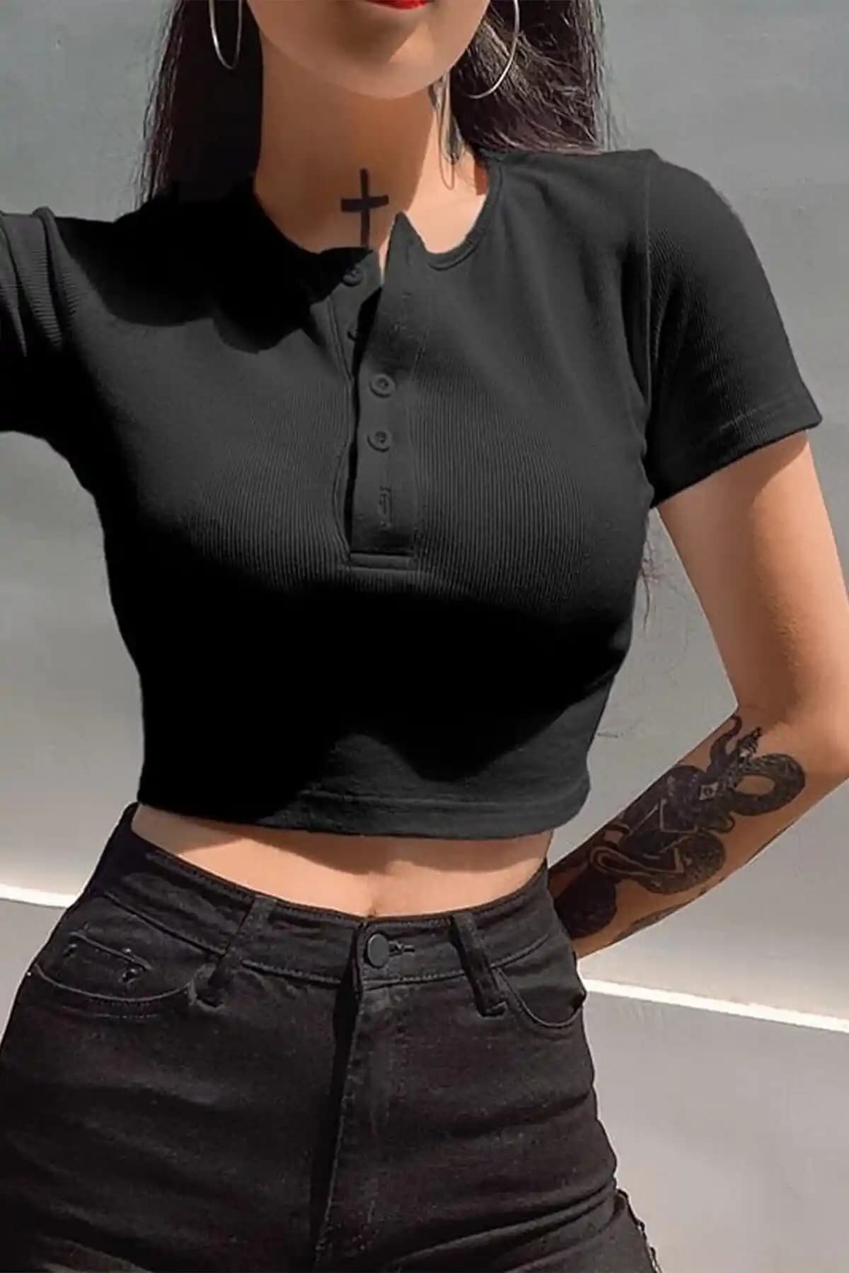 Missamour Kadın Siyah Düğmeli Kaşkorse Bluz Günlük Şıklık ve Konfor Sunar