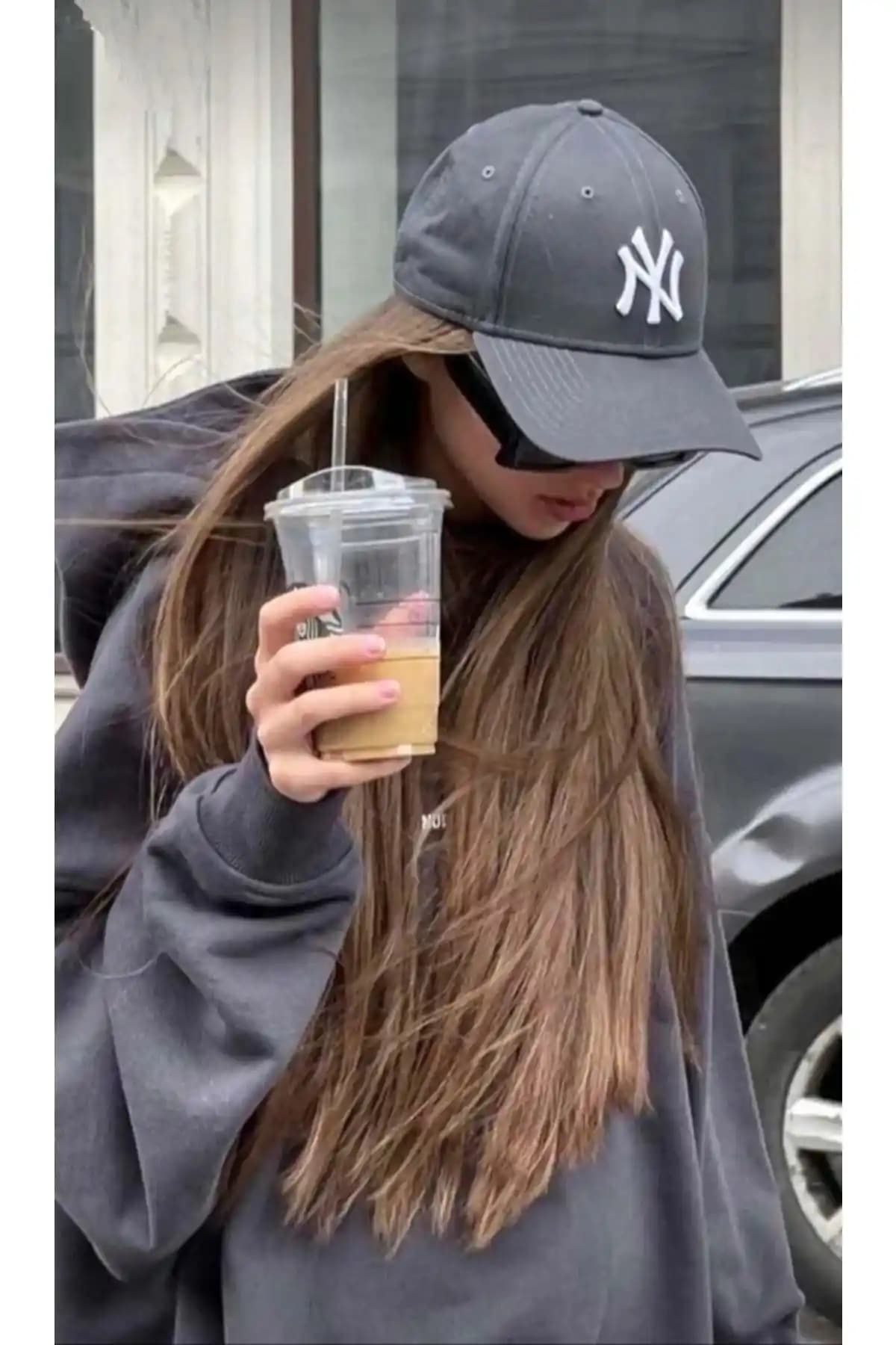 MSA Unisex Füme-Beyaz Beyzbol Şapkası Şıklık ve Fonksiyonelliği Bir Arada Sunar