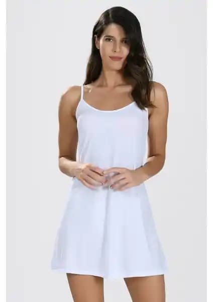 NBB Beyaz Kombinezon İncelemesi: Şıklık ve Konforun Bir Arada Sunulduğu Tasarım