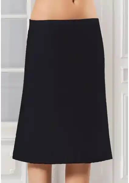 NBB Siyah Uzun Diz Altı Jüpon Kadınlar İçin Şıklık ve Konfor Sunan Günlük Giyim Parçası