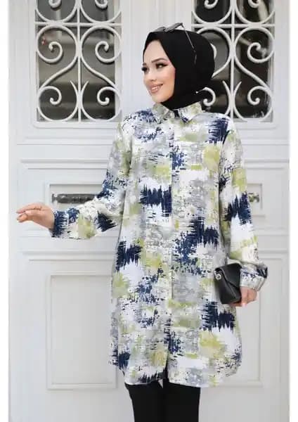 Neva Style Desenli Yağ Yeşil Tesettür Tunik: Şıklık ve Konforu Bir Arada Sunan Modern Tasarım