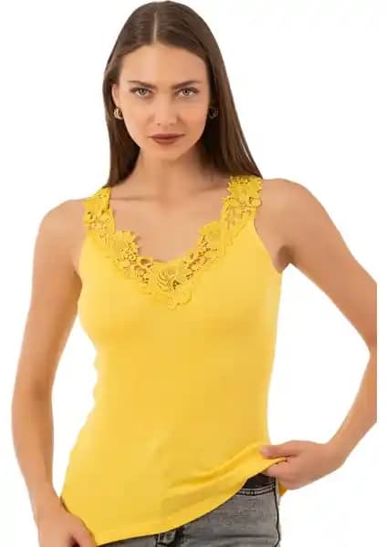 Özkan 2001 Kadın Pamuklu Ribana Dantelli Güpürlü Manolya Atlet İnce ve Şık Tasarımıyla Günlük Kullanım İçin Uygun