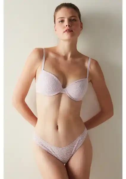 Penti Daylift Lace Pembe Sütyen: Şıklık ve Konforu Bir Arada Sunan Modern İç Giyim Ürünü