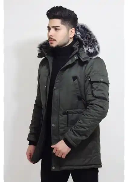 Stil Kombin King İç Kürklü Kapşonlu Mont ve Kaban: Şıklık ve Fonksiyonellik Bir Arada