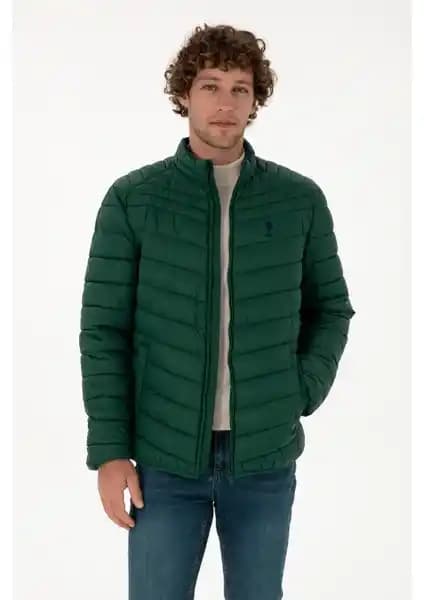 U.S. Polo Assn. Erkek Koyu Yeşil Mont: Şık ve Fonksiyonel Günlük Giyim Seçeneği