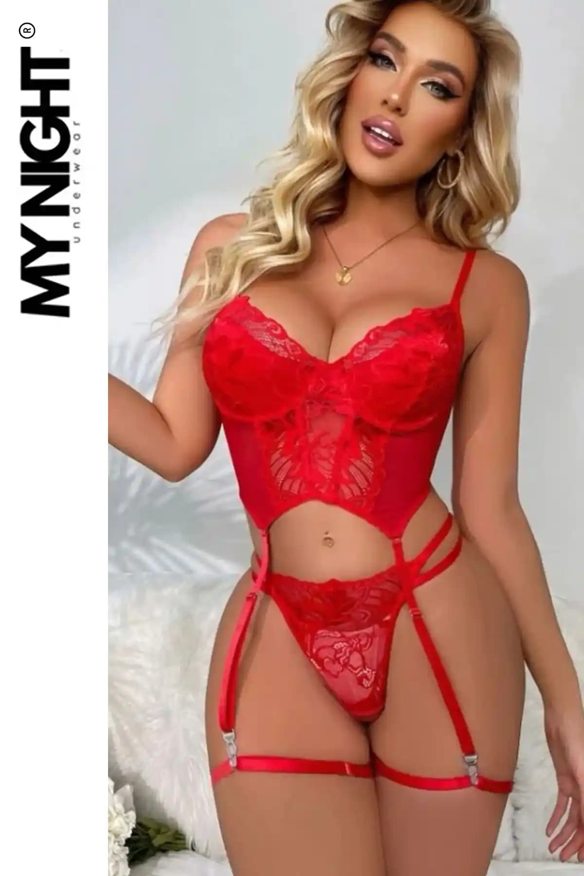 Veille Kadın Fantezi Kırmızı Jartiyer Takımı: Şıklık ve Zarafetin Buluşması