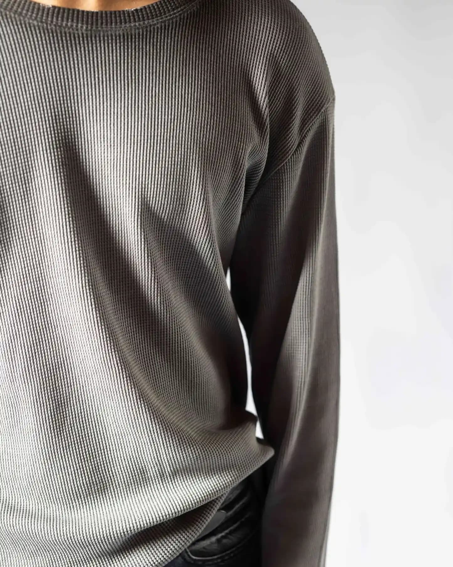 Ağır Pamuklu Waffle Kumaşlı Termal Crewneck Ürünler ve Uygun Alternatifleri İncelemesi