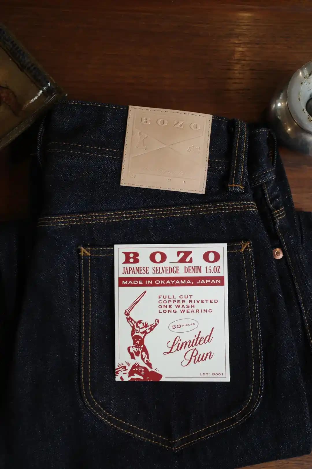 BOZO: Japonya'nın Okayama Bölgesinde Üretilen Yüksek Kaliteli Denim Kotlar