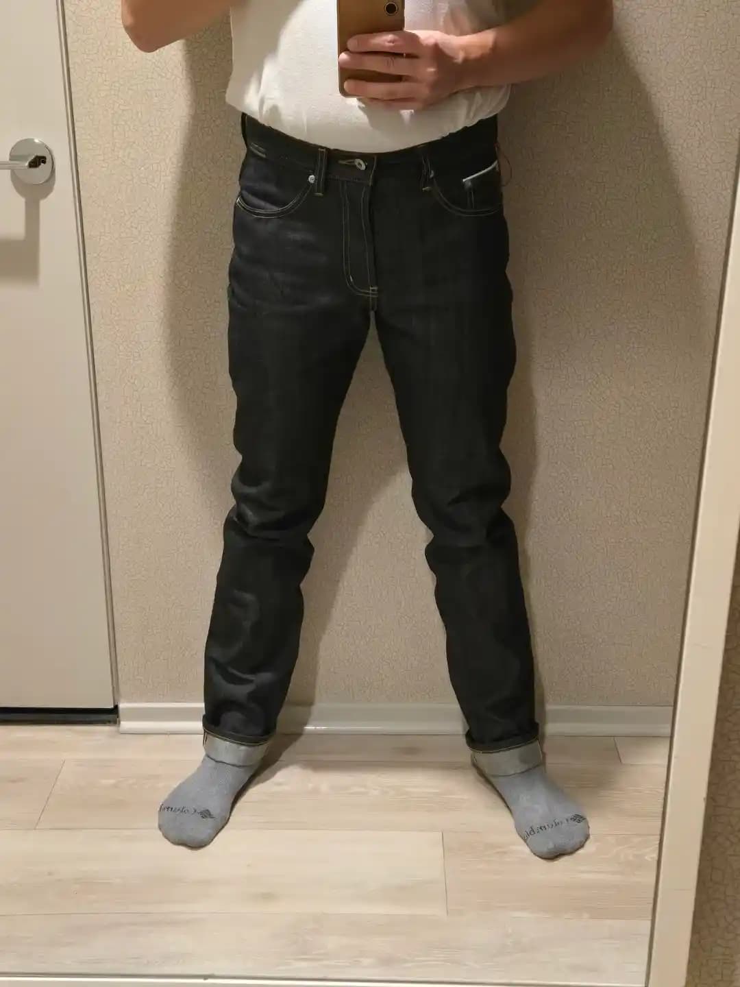 Naked and Famous Weird Guy Raw Denim: Kumaş Türlerine Göre Beden Seçimi ve Ölçü Farkları