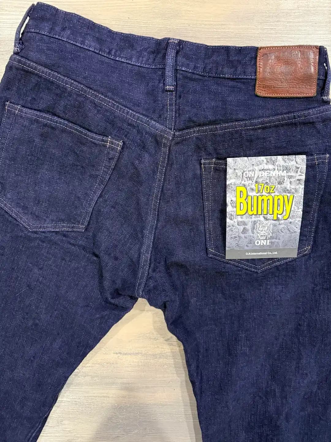 Oni Denim Purple Overdye ve Railcar Denim Ecru Modellerinin Özellikleri ve Kullanıcı Deneyimleri