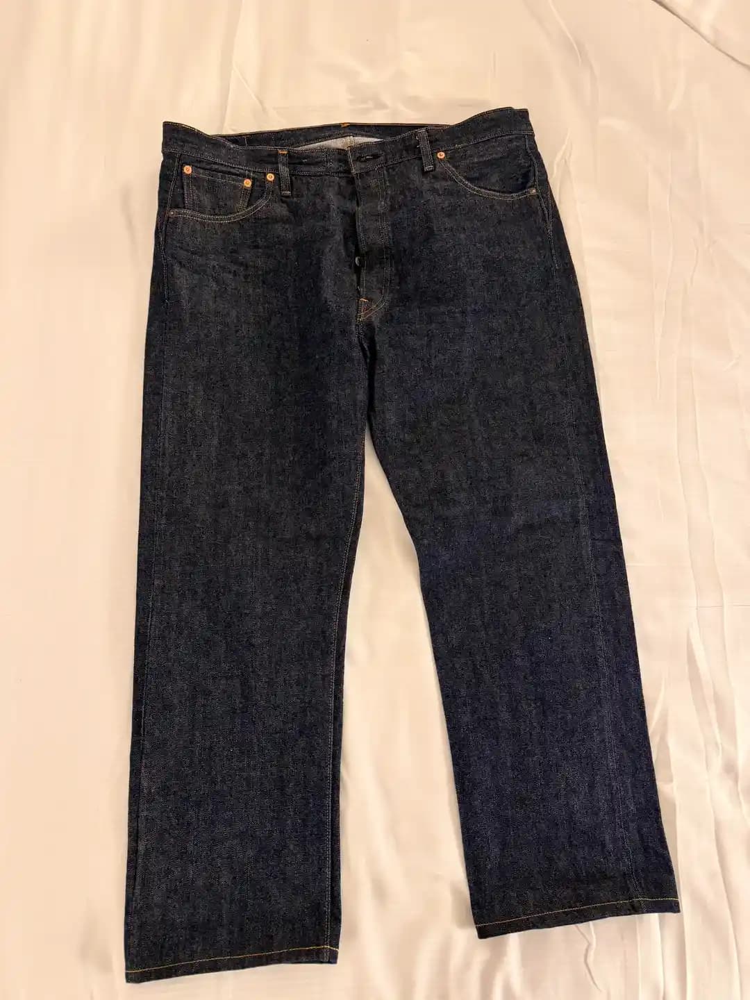 Railcar Fine Goods ile Denim Pantolonlarda Profesyonel Beden Büyütme ve Terzi Hizmetleri