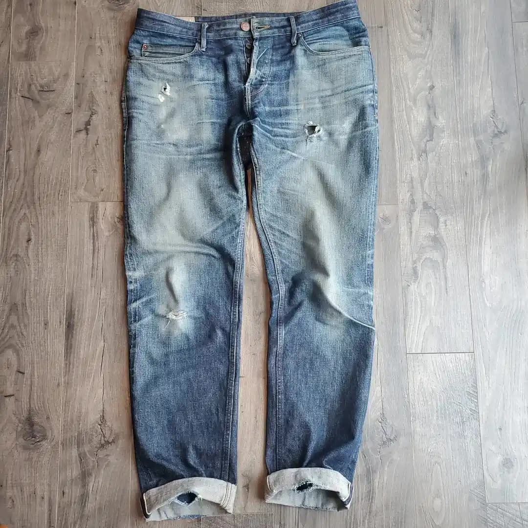 Yıpranmış Kot Pantolonlarda Onarım ve Emeklilik Seçeneklerinin Değerlendirilmesi