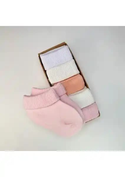 Akface ve Novibaby Bebek Çorapları Karşılaştırması: Hangi Ürün Bebeğiniz İçin Daha Uygun