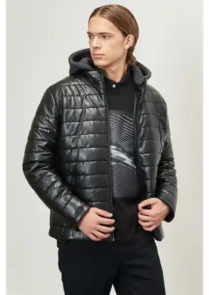 Altınyılz<dı>z Classics Siyah Mont ve AVVA Şişme Mont Karşılaştırması