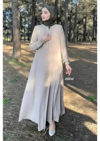 Asilnur Mevlana ve Oktayusta Collection Ferace Modellerinin Karşılaştırması ve Kullanım Alanları