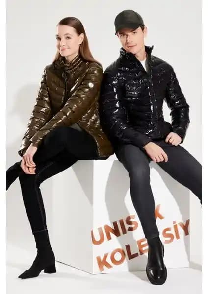 AVVA Erkek Montları Karşılaştırması: Haki Kaz Tüyü ve Safran Hafif Şişme Mont