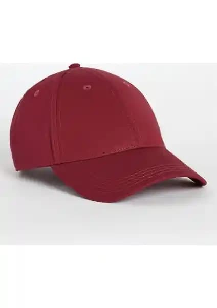 İki Popüler Spor Şapka Modelinin Özellikleri ve Kullanıcı Yorumları