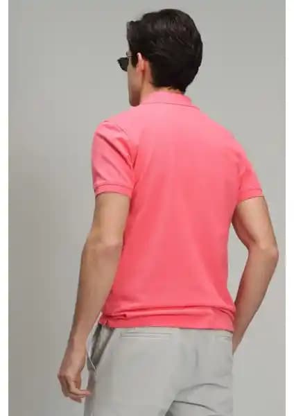 Lufian Laon Spor Polo Yaka Erkek Tişört ve U.S. Polo Assn. Erkek Slim Fit Polo Yaka Karşılaştırması