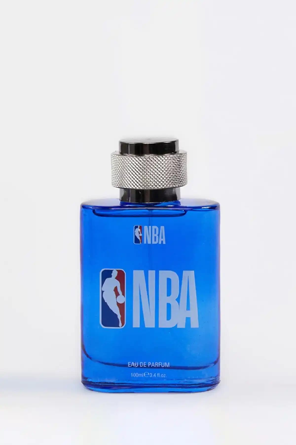 Defacto NBA Erkek Odunsu ve Lakers Baharatlı Parfüm Karşılaştırması