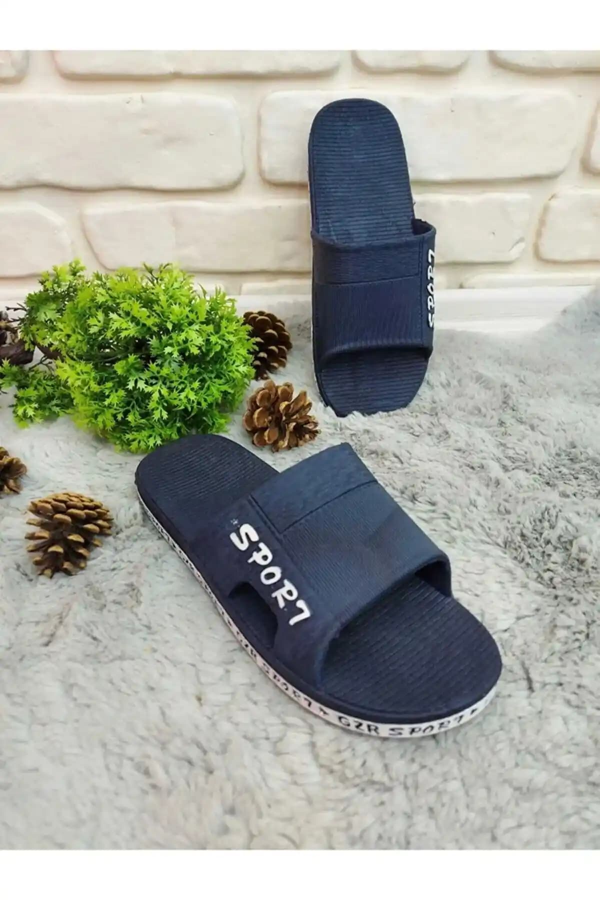 Gezer Kaymaz Tabanlı Terlikler Karşılaştırması: En İyi Seçenekler ve Özellikler