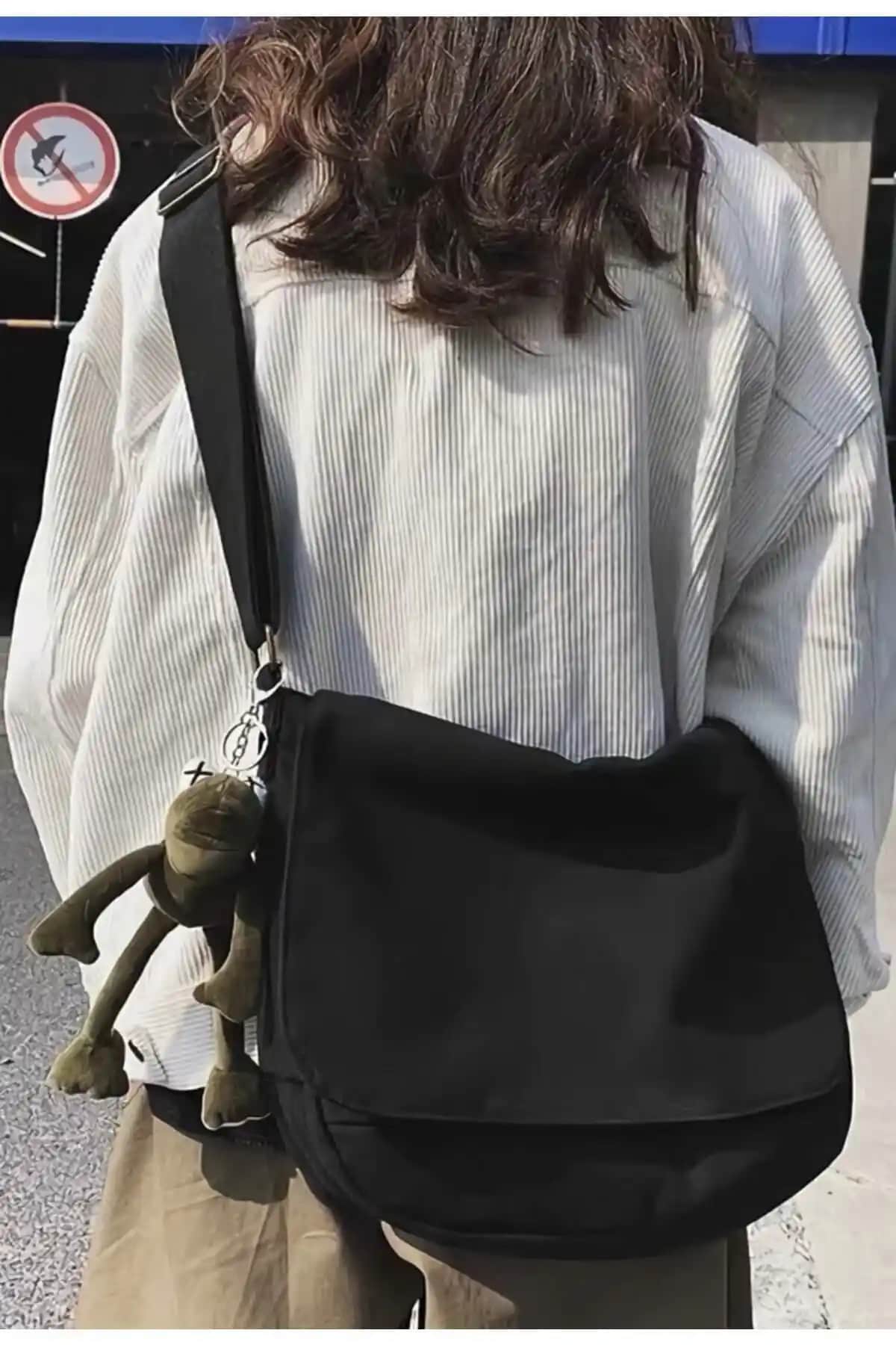 Gofeel ve Tommy Harry Postacı Çantaları Karşılaştırması: Hangi Model Sizin İçin Uygun