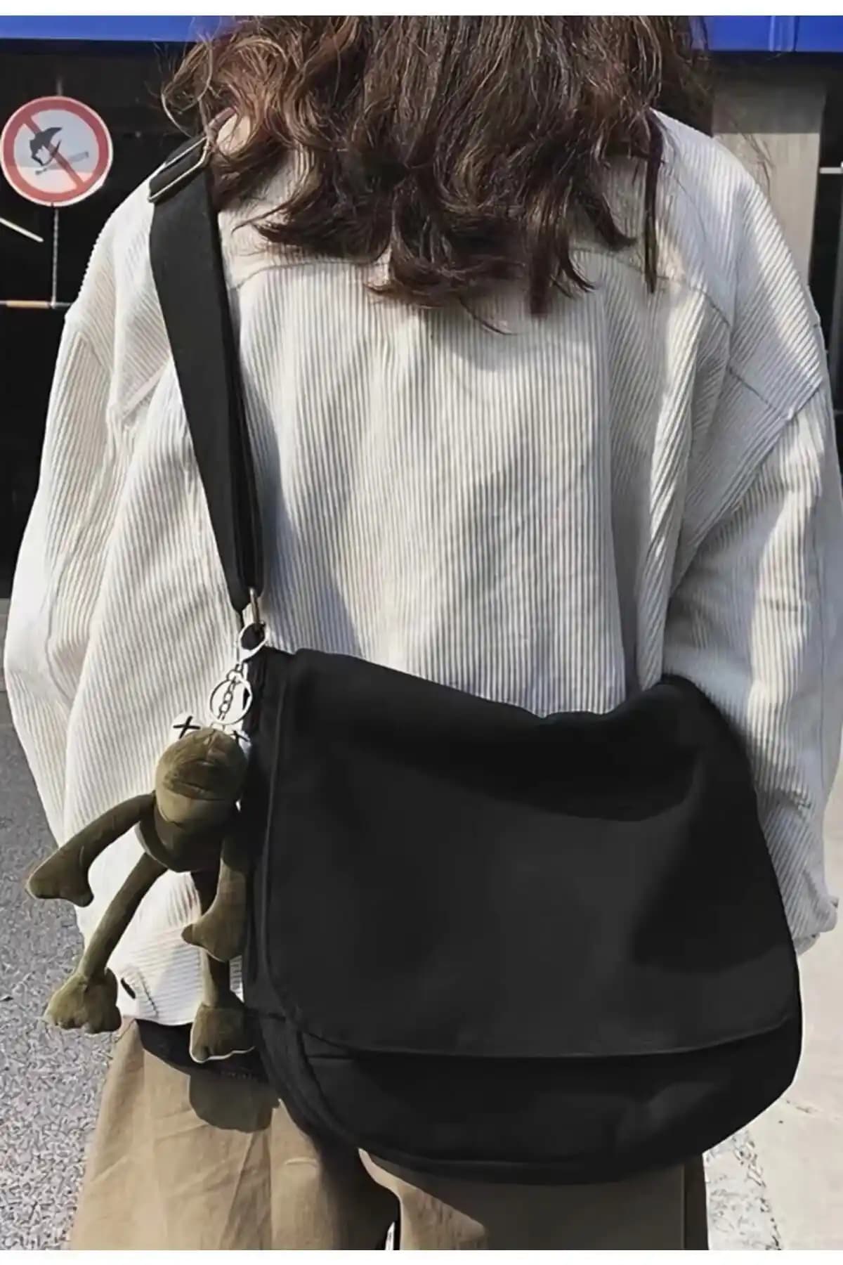 Gofeel ve Tommy Harry Postacı Çantaları Karşılaştırması: Hangi Model Sizin İçin Uygun