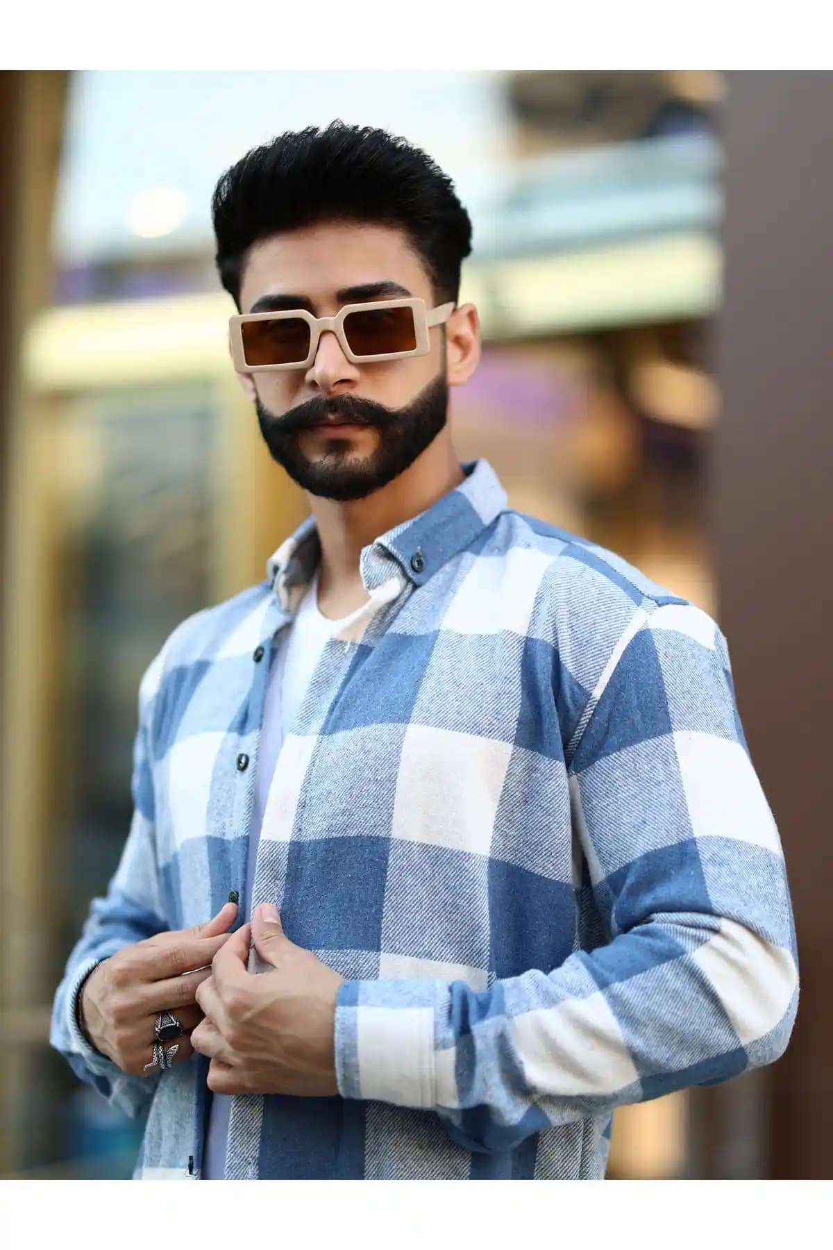 Mavisima Oduncu Gömlekleri Karşılaştırması: Mavi Beyaz ve Siyah Beyaz Çizgili Modeller