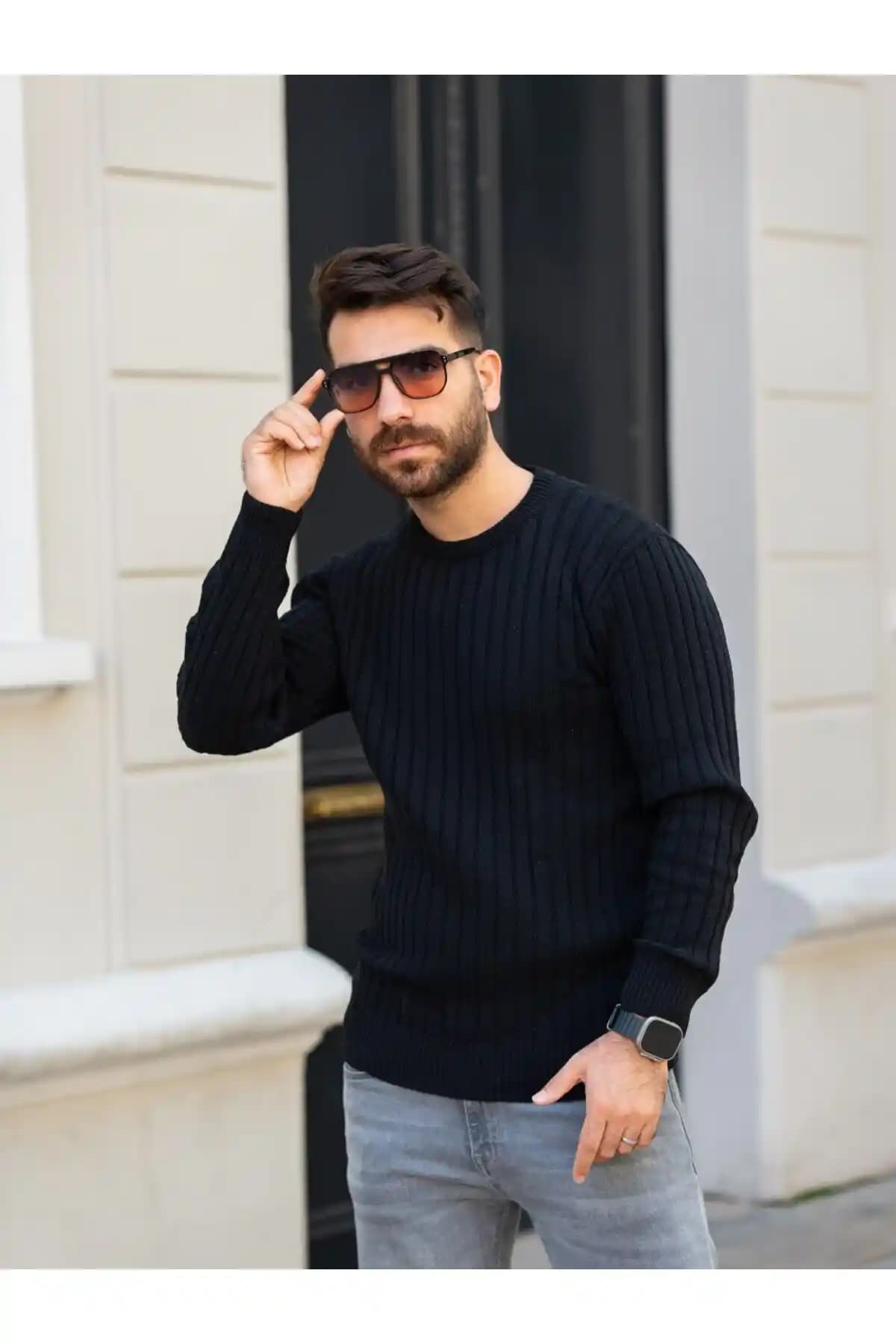 Mayastyle Erkek Triko Kazak Karşılaştırması: Siyah ve Lacivert Modellerin Özellikleri