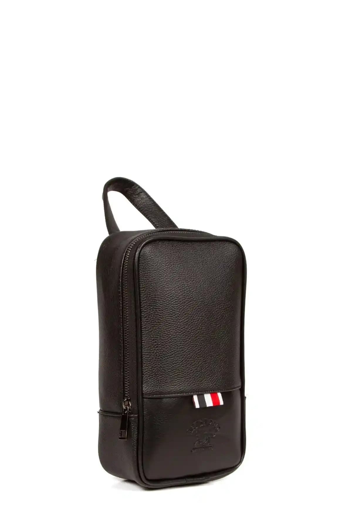 Tıraş Çantası Karşılaştırması: Su Geçirmez ve U.S. Polo Assn. Modelleri