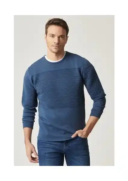 Altınyılz Classics Erkek Kazakları Karşılaştırması: Indigo ve Siyah Desenli Modellerin Özellikleri