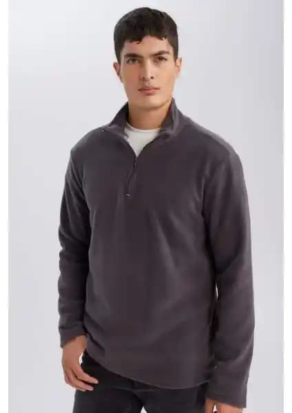 DeFacto Polar Sweatshirtleri Karşılaştırması: Tasarım, Malzeme ve Kullanım Özellikleri